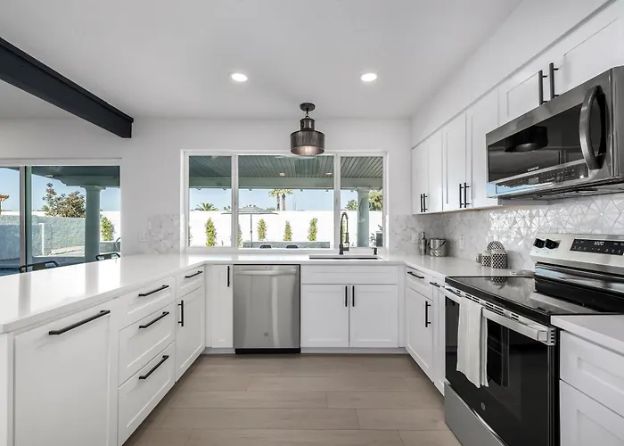 Modern House In Lakes Community Appartement